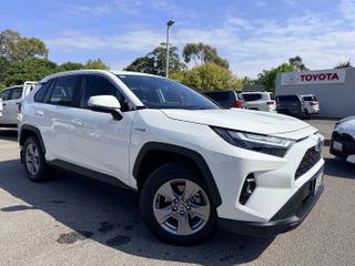 2023  Toyota RAV4 GX SUV (Glacier White) Used Car Thumbnail