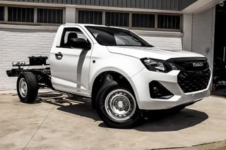 2025  Isuzu D-MAX SX High Ride Cab Chassis (Mineral White) New Car Thumbnail