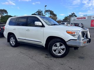 2014  Toyota Landcruiser Sahara SUV (Crystal Pearl) Used Car Thumbnail