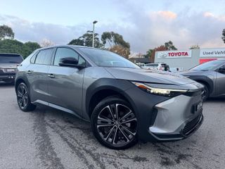 2023  Toyota bZ4X SUV (Liquid Metal) Used Car Thumbnail