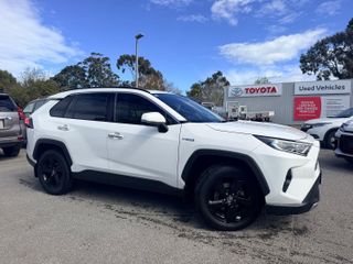 2021  Toyota RAV4 Cruiser SUV (Glacier White) Used Car Thumbnail