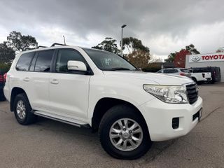 2014  Toyota Landcruiser GXL SUV (Glacier White) Used Car Thumbnail