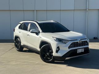 2021  Toyota RAV4 Cruiser SUV (Crystal Pearl) Used Car Thumbnail