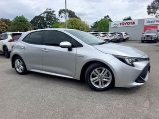 2021  Toyota Corolla Ascent Sport Hybrid Hatch (Silver Pearl) Used Car Thumbnail