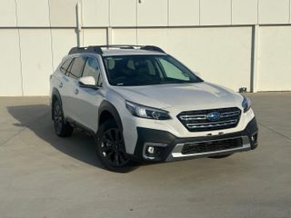 2024  Subaru Outback AWD SUV (Crystal White) Used Car Thumbnail