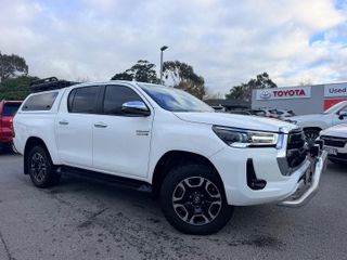2021  Toyota Hilux SR5 Ute (Glacier White) Used Car Thumbnail