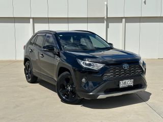 2020 Toyota RAV4 Cruiser SUV (Eclipse Black) Used Car Thumbnail