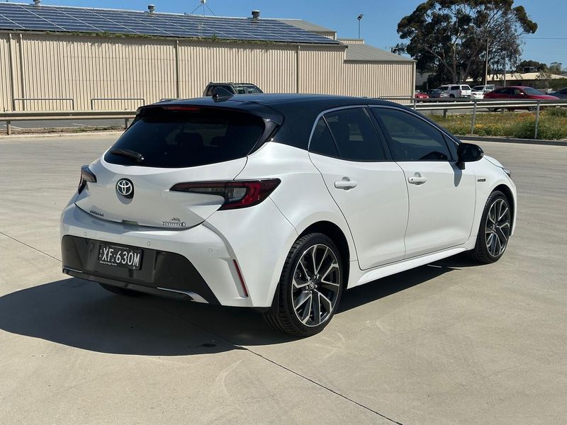 2023 Toyota Corolla ZR Hybrid Auto Photo 7