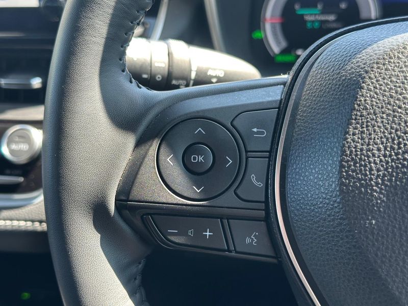 2023 Toyota Corolla ZR Hybrid Auto Photo 22