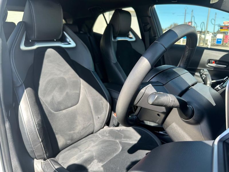 2023 Toyota Corolla ZR Hybrid Auto Photo 15