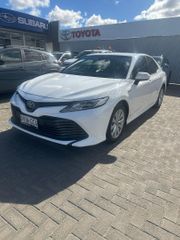 2019 Toyota Camry Ascent Sedan (Glacier White) Used Car Thumbnail