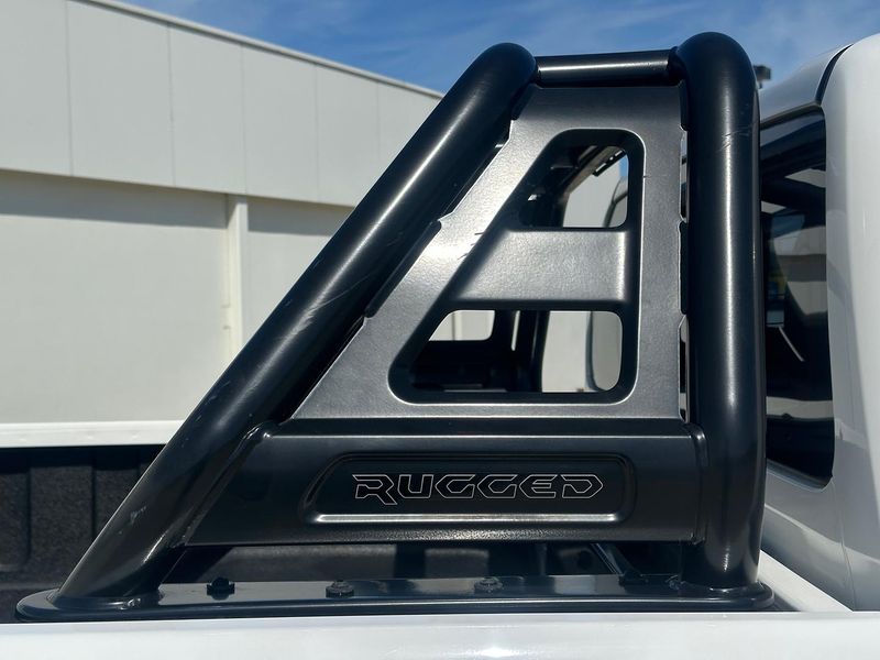 2019 Toyota Hilux Rugged Auto 4x4 Double Cab Photo 10