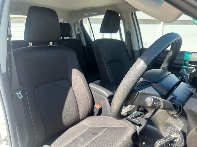 2019 Toyota Hilux Rugged Auto 4x4 Double Cab Photo 15