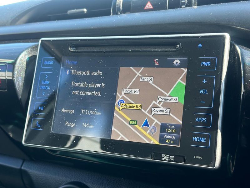 2019 Toyota Hilux Rugged Auto 4x4 Double Cab Photo 16