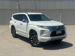 2022  Mitsubishi Pajero Sport Exceed SUV (White) Used Car Thumbnail