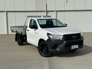 2022 Toyota Hilux Workmate Cab Chassis (Glacier White) Used Car Thumbnail
