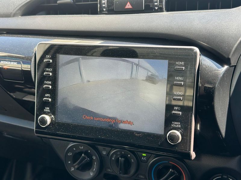 2023 Toyota Hilux SR Auto 4x4 Photo 18