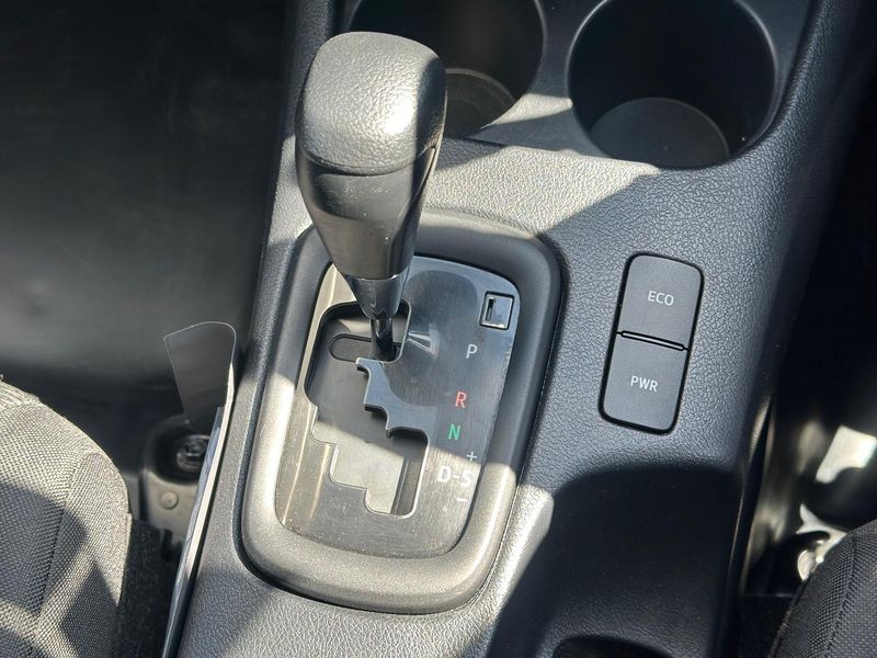 2023 Toyota Hilux SR Auto 4x4 Photo 22